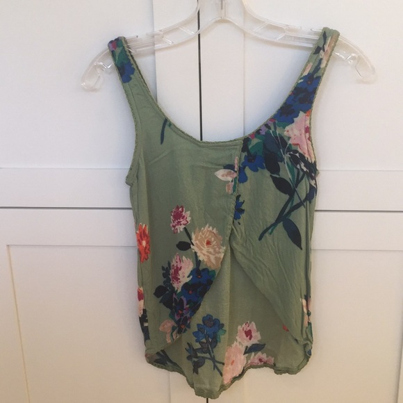 Urban Outfitters “Kim Chee Blue “ Crop Top - Picture 3 of 3